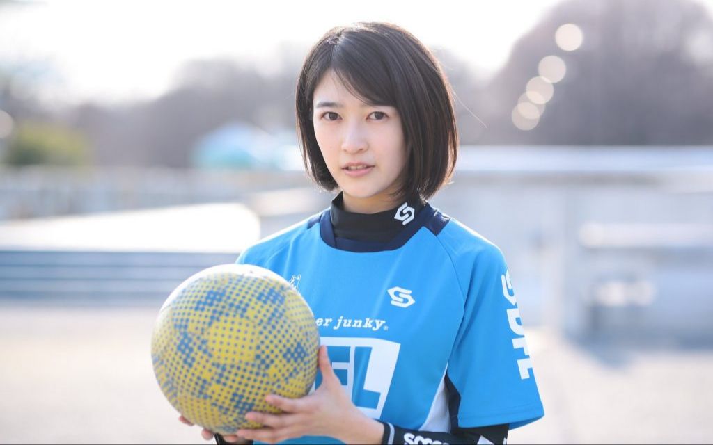 Bảy trọng tài Premier League vinh dự được chọn cho World Cup FIFA tại Bắc Mỹ